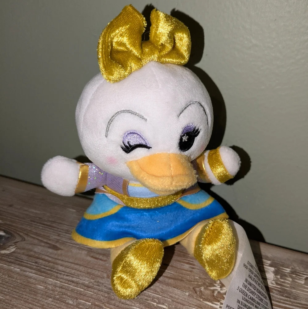 Disney Parks Wishables Disney World 50th Anniversary Daisy Duck Plush
